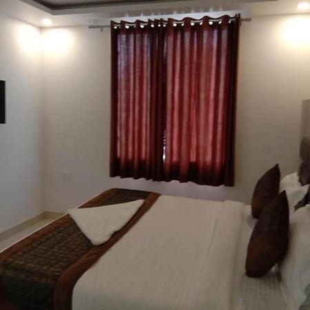 Hotel Broadway Nueva Delhi Exterior foto